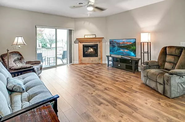 Sun Prairie, WI 53590,955 Liberty Boulevard #103