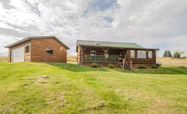 E2470 Overlook Court, La Valle, WI 53941