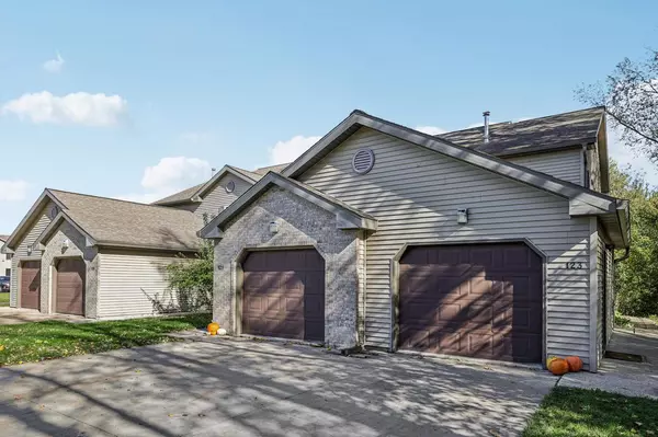123 Waverly Drive, Cambridge, WI 53523