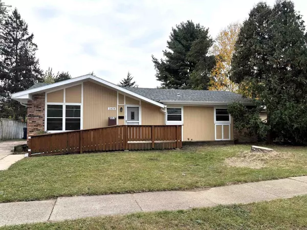 1834 S Crosby Avenue, Janesville, WI 53546