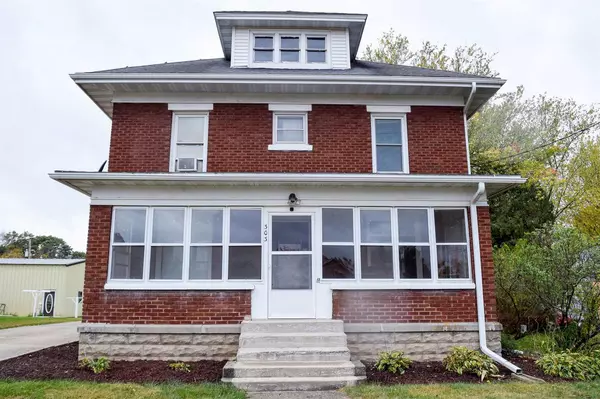 Albany, WI 53502,303 S Park Street