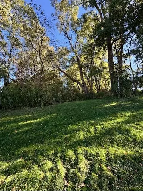 Highland, WI 53543,525 Horizon Street