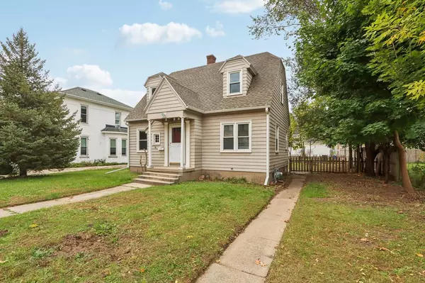 Portage, WI 53901,124 W Franklin Street