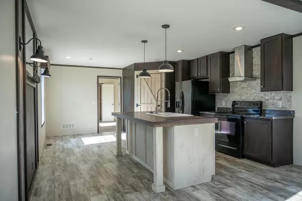 Reedsburg, WI 53959,2701 E Main Street #37