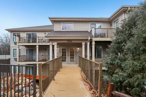 7203 Mid Town Road #301, Madison, WI 53719