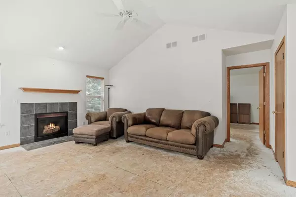 Janesville, WI 53546,4340 Fox Hills Drive