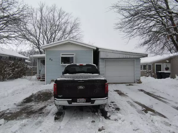 Janesville, WI 53548,23 Falling Creek Drive #23