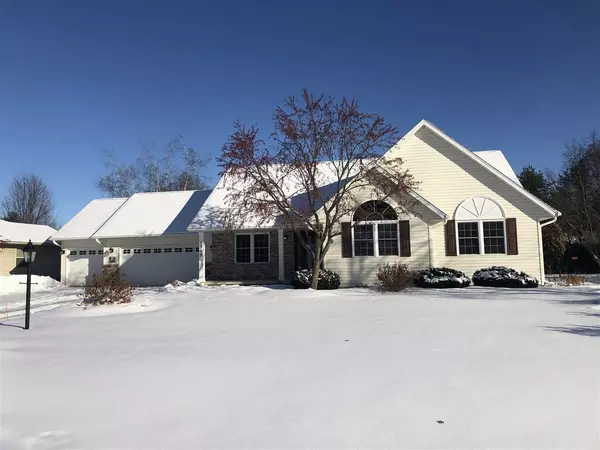 1940 RED OAK DRIVE, Plover, WI 54467