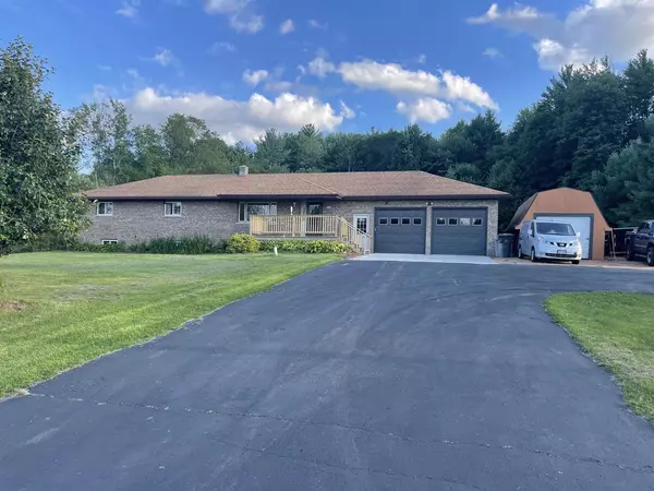 9105 RIVER ROAD, Amherst, WI 54406