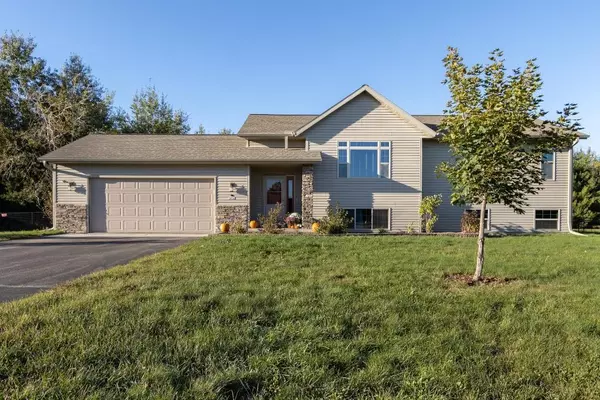 2644 MEADOWLARK DRIVE, Kronenwetter, WI 54455