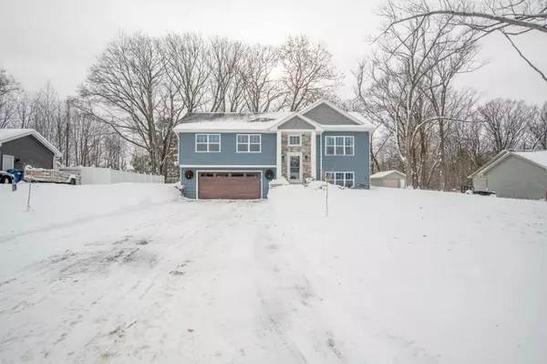 Kronenwetter, WI 54455,2551 SUNNY MEADOW DRIVE