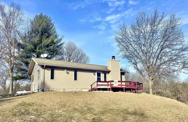 9914 AKRON AVENUE, Almond, WI 54909