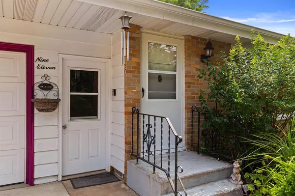 Wisconsin Rapids, WI 54494,911 WEEPING WILLOW DRIVE