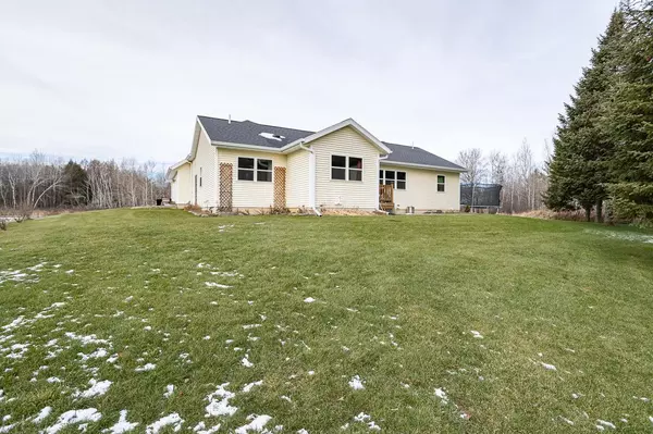 Medford, WI 54451,842 EAGLE RIDGE CIRCLE