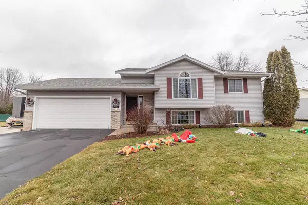 9407 MEADOW CREEK LANE, Weston, WI 54476