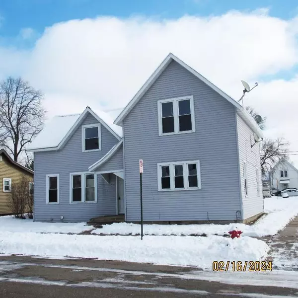 601 N GENESEE STREET, Merrill, WI 54452