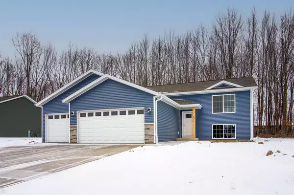 821 STONERIDGE DRIVE, Mosinee, WI 54455