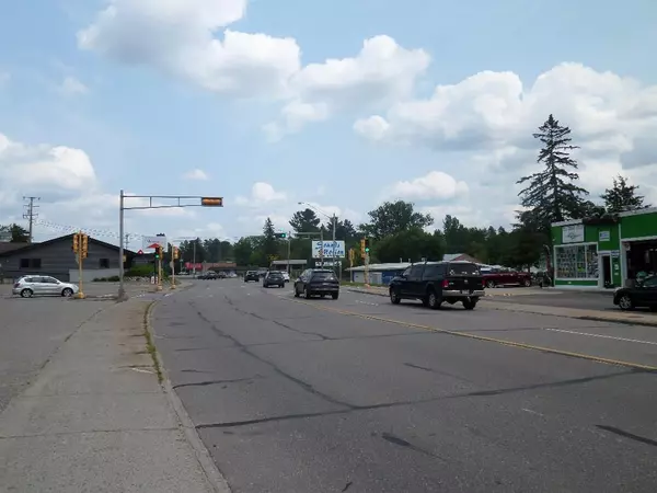 Rhinelander, WI 54501,535 LINCOLN STREET