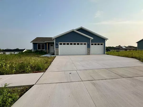 824 STONERIDGE DRIVE, Mosinee, WI 54455