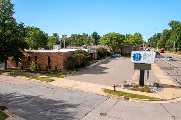 Wausau, WI 54403,1818 GRAND AVENUE