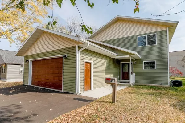 Merrill, WI 54452,811 N STATE STREET