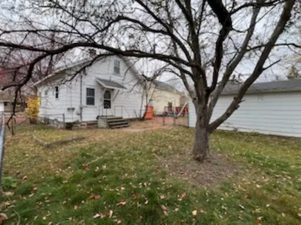 Wausau, WI 54401,1231 S 11TH AVENUE