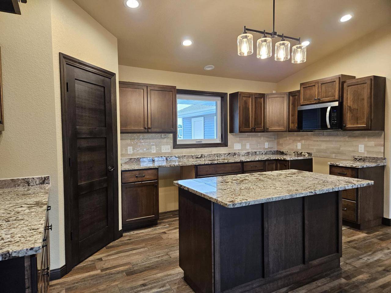 Stratford, WI 54484,118311 SUNSET RIDGE DRIVE