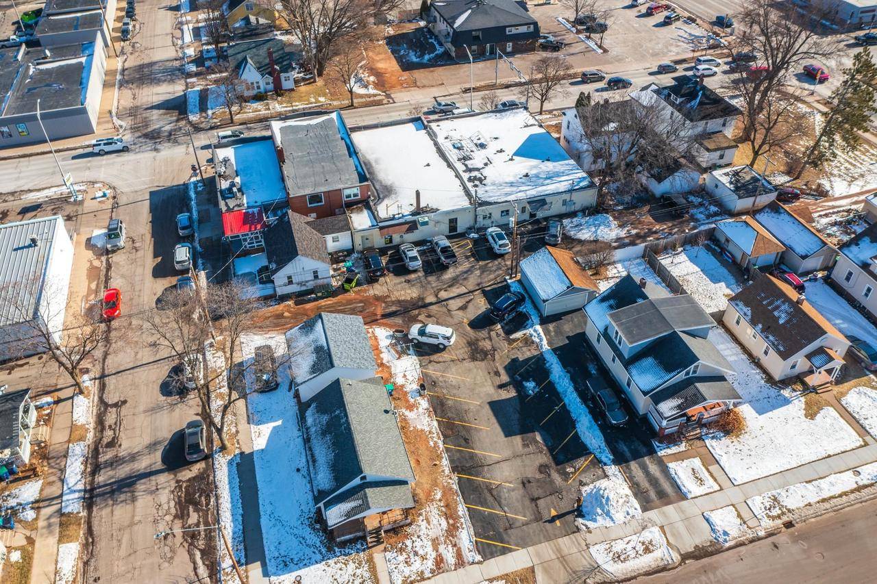 Wausau, WI 54401,624 N 3RD AVENUE
