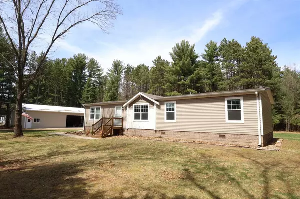 W12978 BEECHNUT AVENUE, Hancock, WI 54943