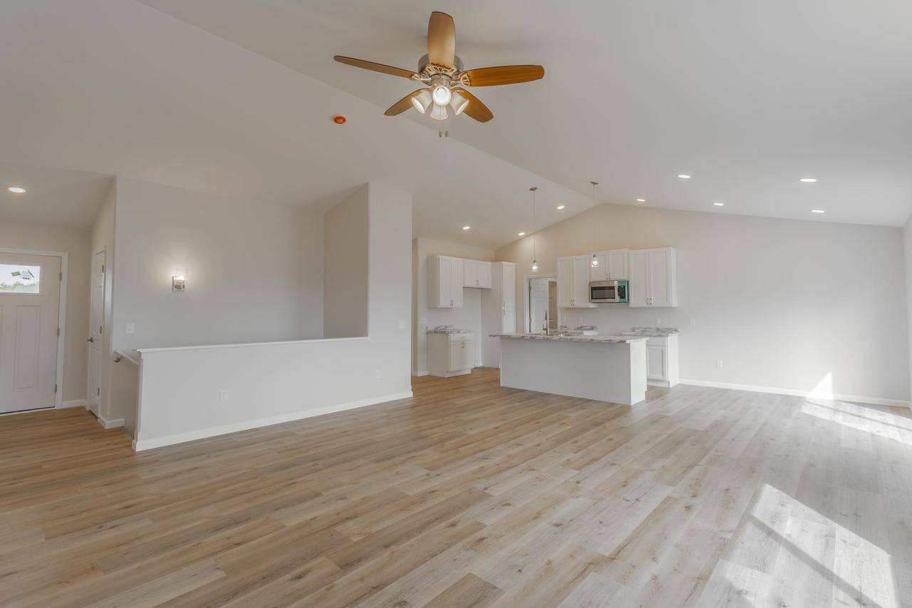 Stevens Point, WI 54481,211 JOE STREET