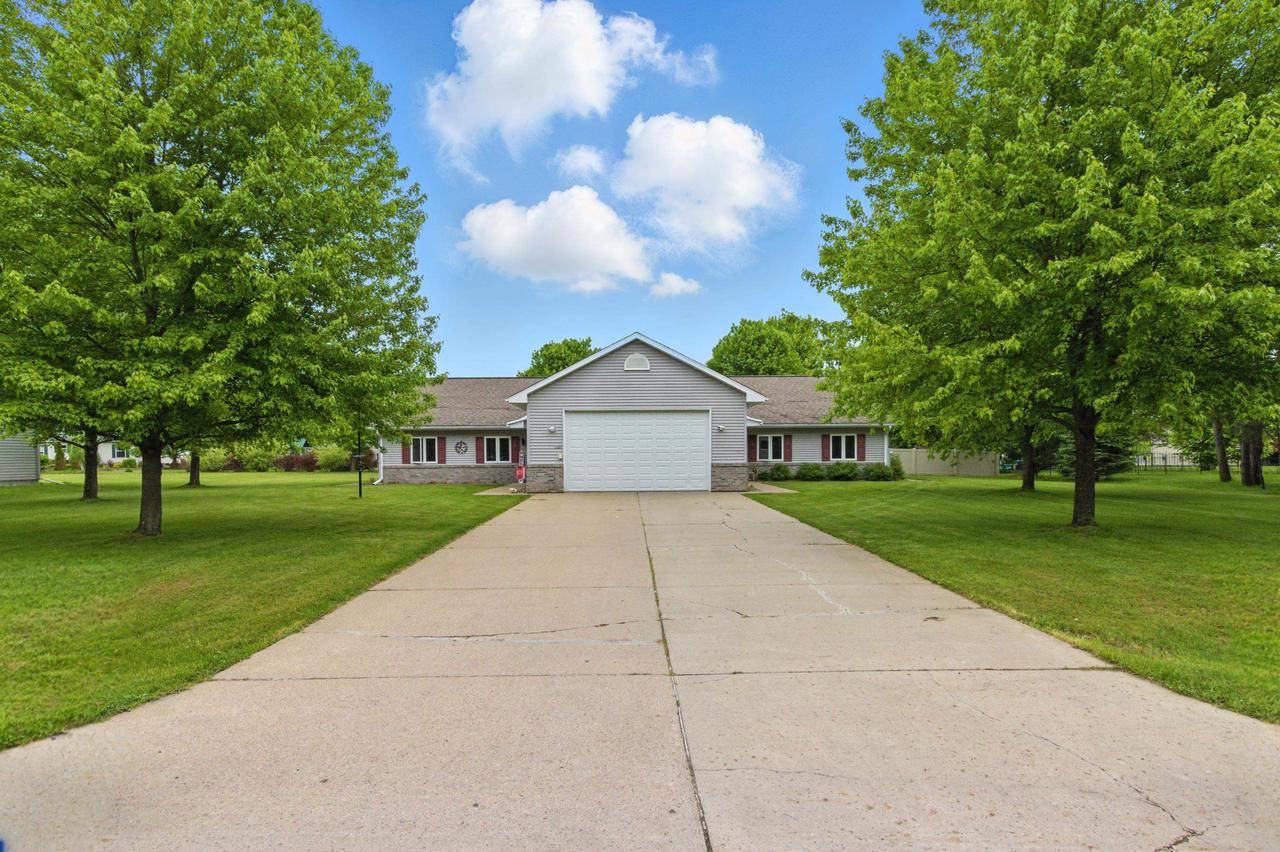 1957 WOODCREST CIRCLE, Kronenwetter, WI 54455