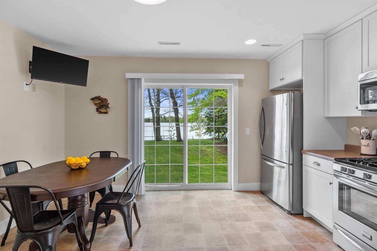 Rosholt, WI 54473,3155 W LAKE HELEN DRIVE