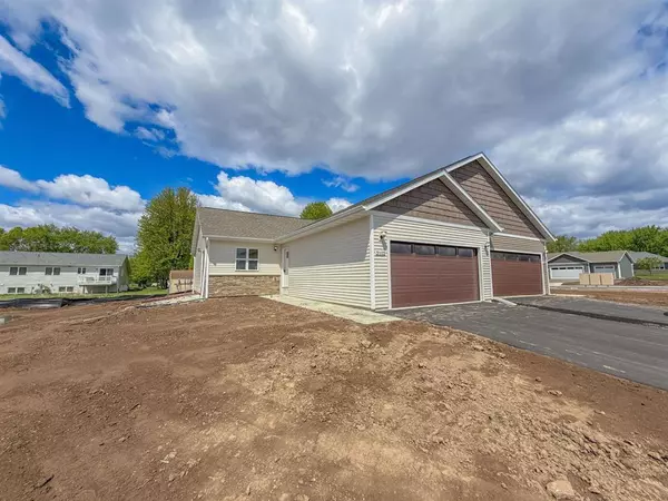 Marshfield, WI 54449,2102 S IRONWOOD AVENUE