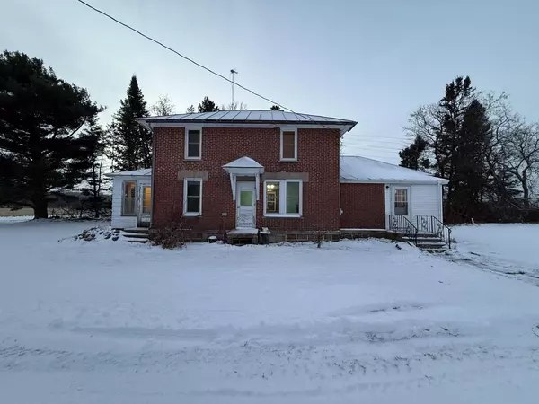 Iola, WI 54945,E1384 WOLF RIVER ROAD