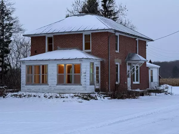 Iola, WI 54945,E1384 WOLF RIVER ROAD