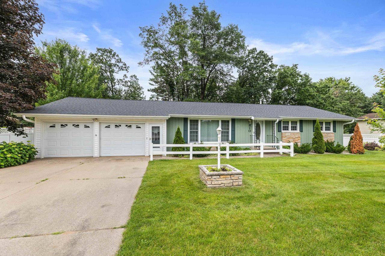 810 FOURTH STREET, Plover, WI 54467