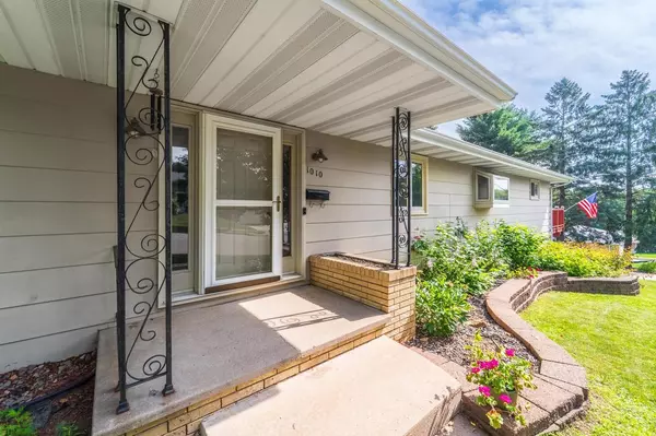 Wausau, WI 54401,1010 MAPLE STREET