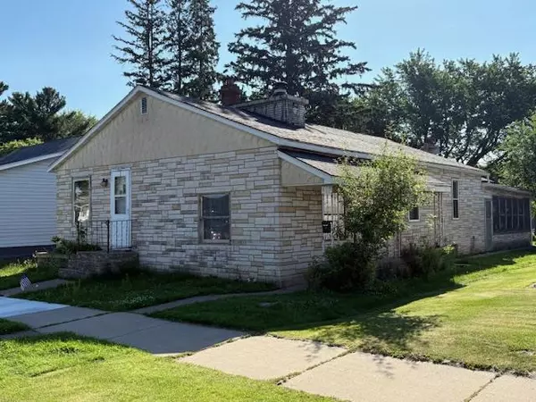 Marshfield, WI 54449,407 N VINE AVENUE