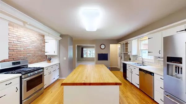 Marshfield, WI 54449,1511 N BROADWAY AVENUE