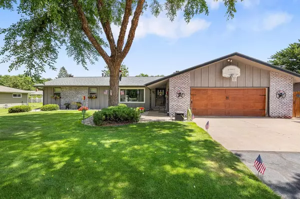 Wisconsin Rapids, WI 54494,3811 CLIFF STREET