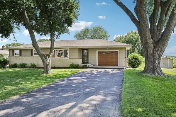 Sun Prairie, WI 53590,1909 WEBER DRIVE