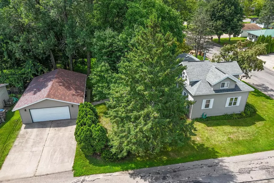 525 WADLEIGH STREET, Stevens Point, WI 54481