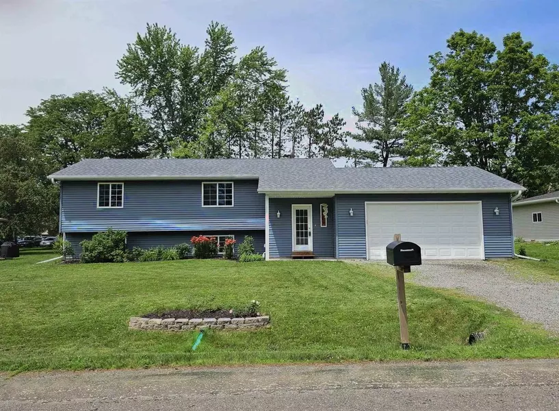 1209 E 15TH STREET, Marshfield, WI 54449