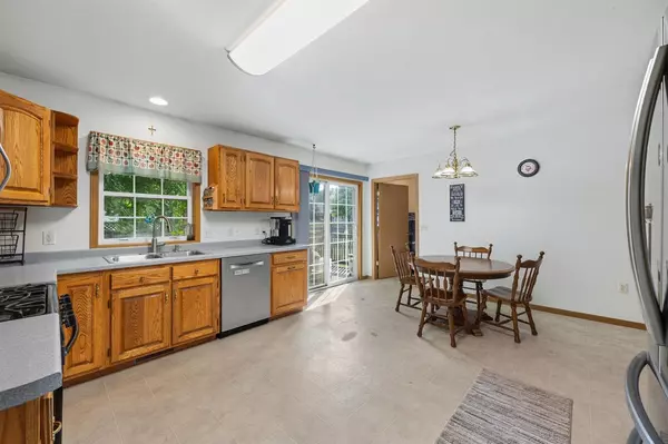 Stevens Point, WI 54481,2825 LEAHY AVENUE