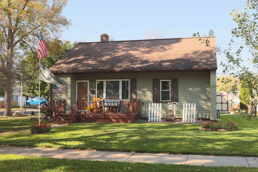 802 N 9TH AVENUE, Wausau, WI 54401