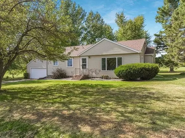 Marshfield, WI 54449,202480 COUNTY ROAD E