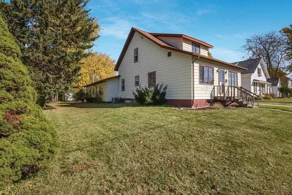 Marshfield, WI 54449,713 E 5TH STREET