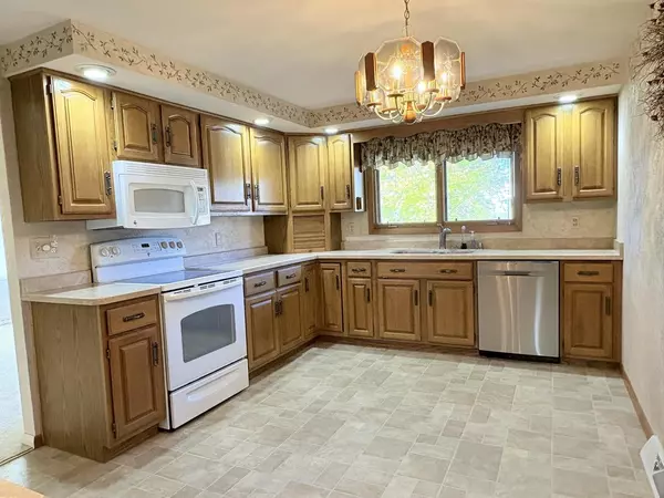 Wisconsin Rapids, WI 54495,421 19TH AVENUE SOUTH