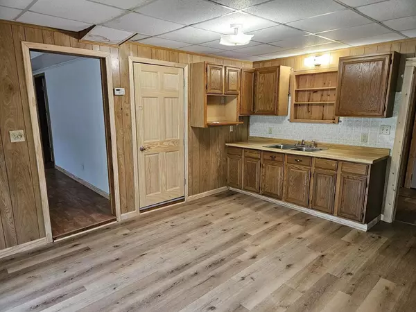 Bancroft, WI 54921,8325 KLONDYKE STREET