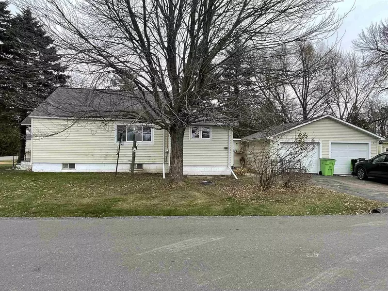 401 2ND STREET, Withee, WI 54498